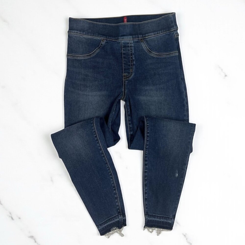 Spanx Pull On Skinny Jeans Size Small Released Frayed Hems Tummy Control 20203R